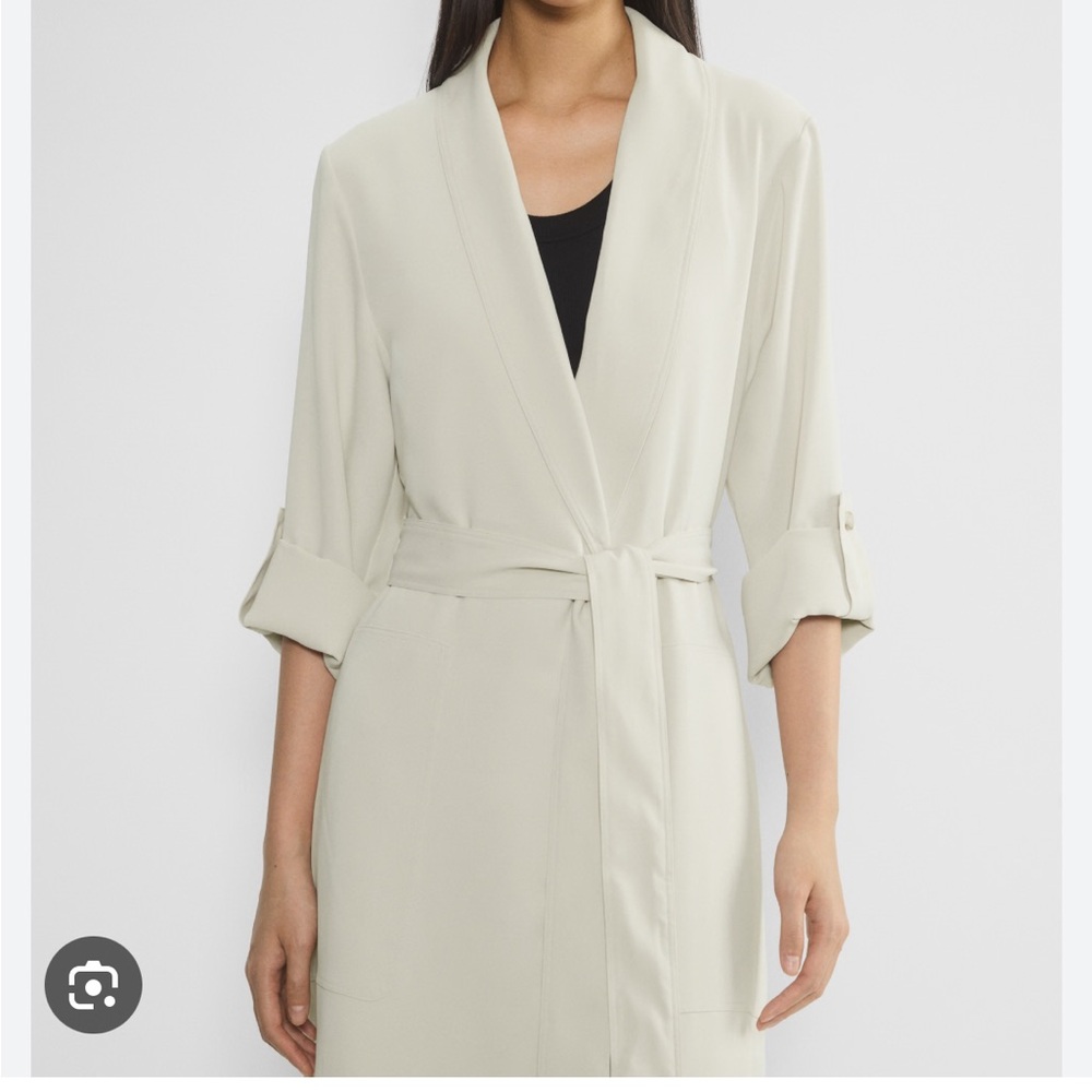 Aritzia Kahlo Robe - Mid length